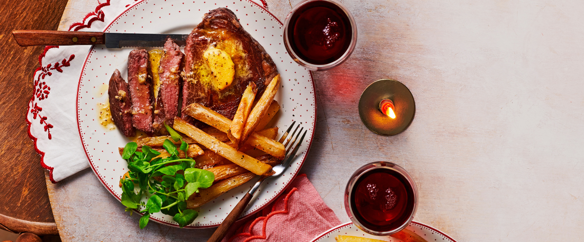 Avoid red meat fried food and fast food at Suhoor because they increase thirst